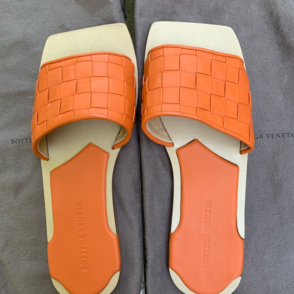 Bottega Veneta Stuoia Orange Sandals Size 38